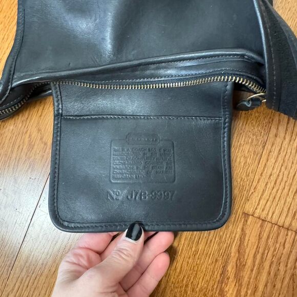 Coach Vintage 90s Legacy All Black Leather Crossbody Bag 9997 - Picture 4 of 4